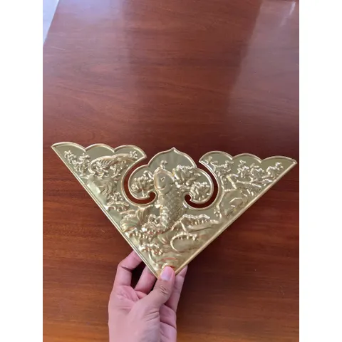 Ốp đồng cá chép loại 23cm ,Nẹp góc hoạ tiết cá chép đồng, góc đồng cửa nhôm, bịt góc cửa nhôm xingfa ,nẹp góc 23cm