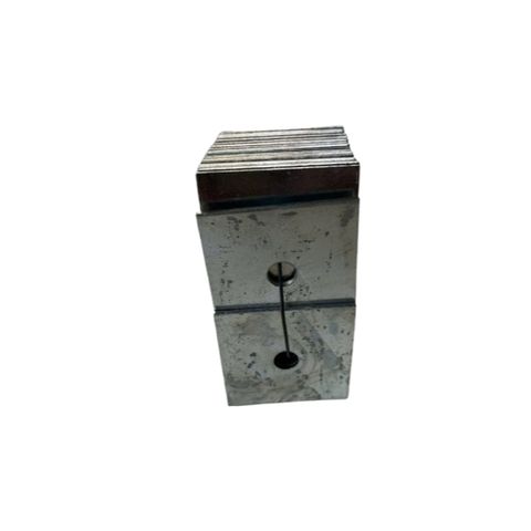 1 CÁI LONG ĐỀN VUÔNG -VÒNG ĐỆM VUÔNG BẢN 47MM DÀY 1,6mm-2mm lỗ 8mm -10mm-12mm-14mm-16mm-18mm-20mm-22mm
