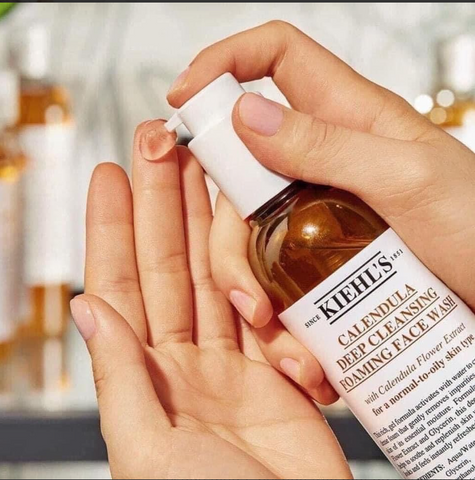 Gel Rửa Mặt Hoa Cúc Kiehl's 230ml - Sữa Rửa Mặt Dưỡng Ẩm, Làm Sạch Dịu Nhẹ Cho Da Nhạy Cảm, Chiết Xuất Từ Thiên Nhiên