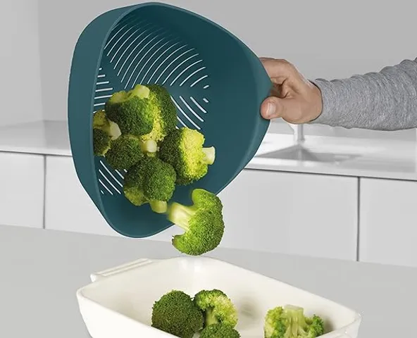 Rổ đựng đồ có tay cầm Joseph Joseph 10548 Duo Triangular Colander (Dark Opal) màu xanh