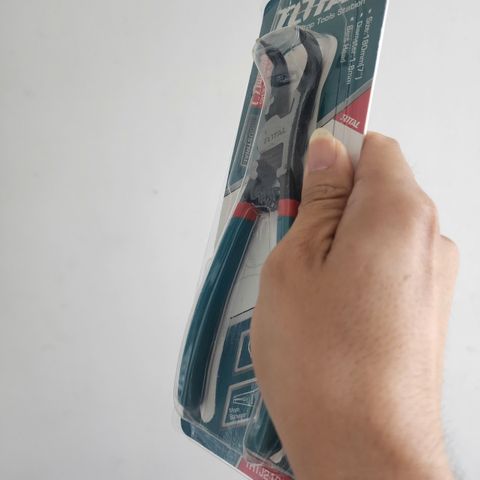 Kìm Mở Phe Ngoài Đầu Cong 7 Inch Total THTJ21802 - Dụng Cụ Cầm Tay Bền Bỉ, Hỗ Trợ Thao Tác Góc Hẹp, Thép Carbon Chất Lượng
