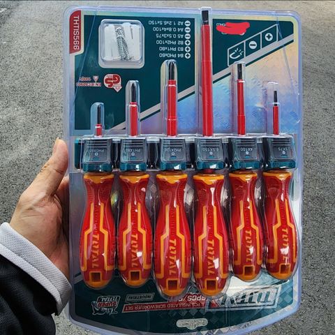 Bộ Tua Vít 6 Chi Tiết Total THTIS566 - Đầu Từ Tính, Tay Cầm Chống Trượt, Thép CR-V Siêu Bền, Dụng Cụ Sửa Chữa Chuyên Nghiệp
