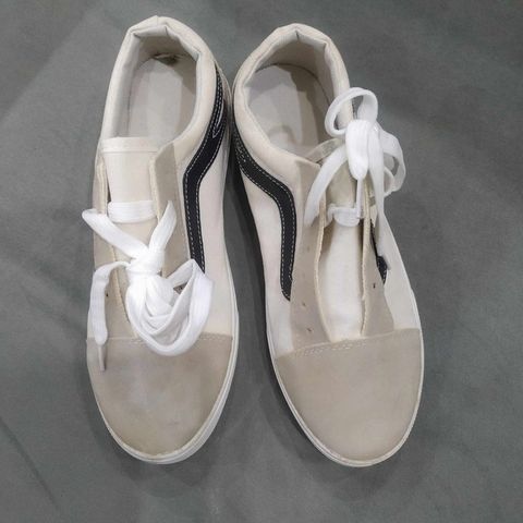 Giày Sneaker Da Lộn G5 Đen - Giày Nam Thể Thao Giá Rẻ, Hàng Có Bị Ố, Chất Lượng Cao, Thích Hợp Đi Làm, Thể Dục, Vận Chuyển