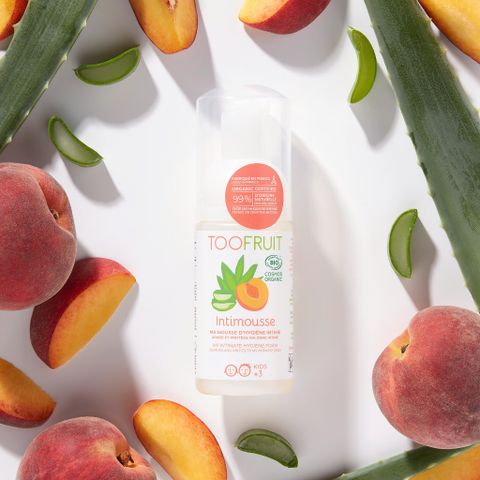 Dung dịch vệ sinh vùng kín hữu cơ cho bé từ 3 tuổi Toofruit đào - lô hội 100ml