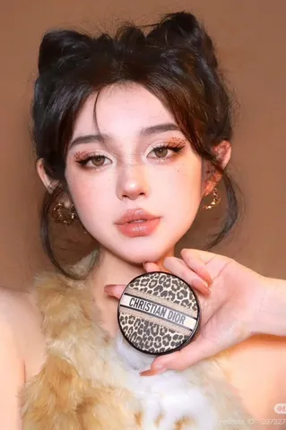 Phấn Nước Dior Forever Skinglow Cushion Mitzah Limited Edition 259280