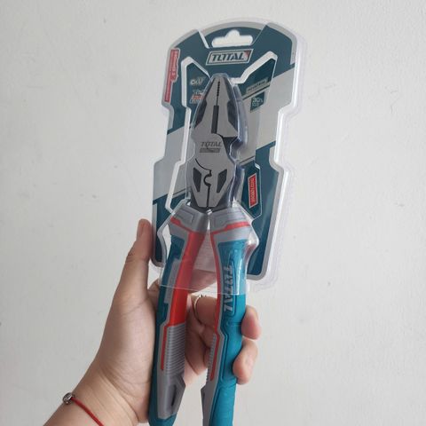 Kìm Điện Cao Cấp Total THT210906S 9.5 inch - Chuyên Dùng Cắt Dây, Giữ Chi Tiết, Chống Trượt, Bền Bỉ, Thép CR-V