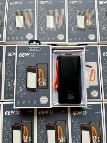 Sạc Dự Phòng Docomi 30000mAh Sạc Nhanh 66W – Thiết Kế Hiện Đại, Dung Lượng Lớn, Phù Hợp Chuyến Đi và Du Lịch