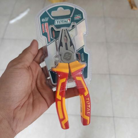 Kìm Răng Cách Điện 1000V Total THTIP2161 - 6 Inch Nhỏ Gọn, An Toàn cho Sửa Chữa Điện Dân Dụng, Thiết Kế Chắc Chắn
