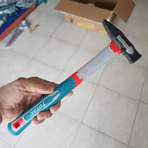 Búa Cơ Khí Total THMH62200 - Trọng Lượng 200g, Cán Gỗ Chắc Chắn, Dụng Cụ Sửa Chữa, Thép Chống Mài Mòn