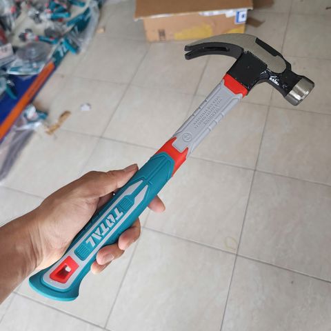 Búa Nhổ Đinh 16Oz Total THCH61016 - Đầu Thép Cứng, Cán Chắc Chắn, Móc Nhổ Đinh Tiện Dụng, Dụng Cụ Cầm Tay Chất Lượng Cao