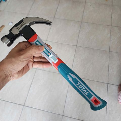 Búa Nhổ Đinh 16Oz Total THCH61016 - Đầu Thép Cứng, Cán Chắc Chắn, Móc Nhổ Đinh Tiện Dụng, Dụng Cụ Cầm Tay Chất Lượng Cao
