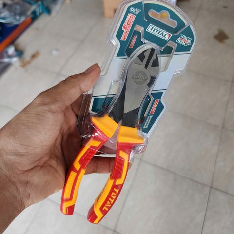 Kìm Cắt Cộng Lực 7 Inch Total THTIP2571 - Cách Điện 1000V An Toàn Cho Thợ Điện, Tay Cầm Chống Trượt, Lưỡi Cắt Cứng