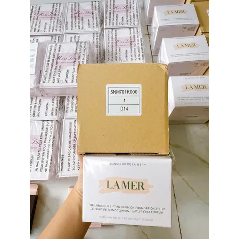 Cushion La Mer The Luminous Lifting Foundation SPF 20+ 12g - Phấn Nền Dưỡng Da Bền Màu, Chống Nắng, Tông Hồng Sang Trọng