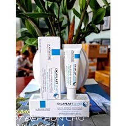 Son Dưỡng La Roche-Posay Cicaplast Lips 7.5ml - Phục Hồi Độ Ẩm và Bảo Vệ Môi, Chống Khô, Dịu Nhẹ, Dành Cho Tất Cả Mọi Người