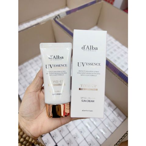 Kem Chống Nắng d'Alba Waterfull Tone Up Tím 50ml - Kem Dưỡng Ẩm, Nâng Tone, Chống Oxy Hóa, Chống Nắng SPF50+ PA++++