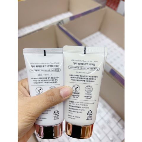 Kem Chống Nắng d'Alba Waterfull Tone Up Tím 50ml - Kem Dưỡng Ẩm, Nâng Tone, Chống Oxy Hóa, Chống Nắng SPF50+ PA++++