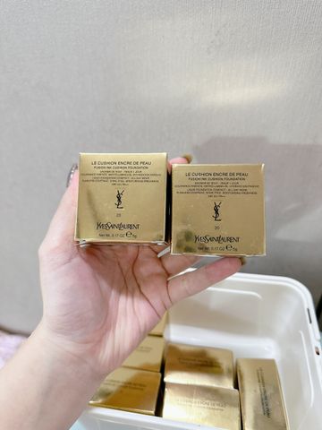 Phấn Nước Cushion YSL Touche Éclat Glow-Pact 5g - Trang Điểm Glowy, Chống Nắng SPF50+/PA++++, Làn Da Rạng Rỡ, Hồng Thời Trang