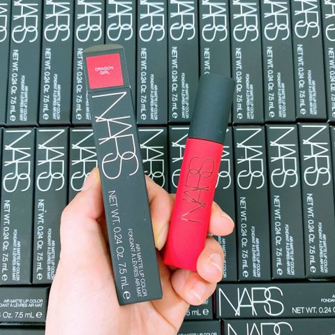Son Kem Nars Air Matte Lip Color Màu 688 Dragon Girl - Son Đỏ Thuần Tôn Da, Phù Hợp Mọi Phong Cách Trang Điểm