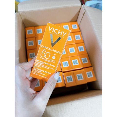 Kem Chống Nắng Vichy SPF 50 Ideal Soleil Emulsion - Chống Bóng Dầu, Bảo Vệ Da Hiệu Quả, Kiểm Soát Nhờn, 50ml