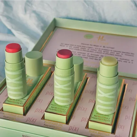 Set 3 Thỏi Son Dưỡng Pixi Hydra Lip Treat - Dưỡng Ẩm, Mịn Màng với Thoa Màu Tươi Tắn - Quyền Năng Chăm Sóc Môi 100% Từ Thiên Nhiên