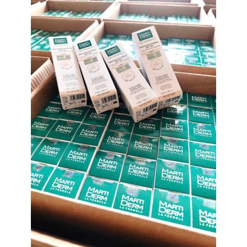 Kem chống nắng MartiDerm Proteos Screen SPF50+ Màu Nâng Tông - Kem Dưỡng Da Chống Nắng cho Mọi Loại Da 40ml