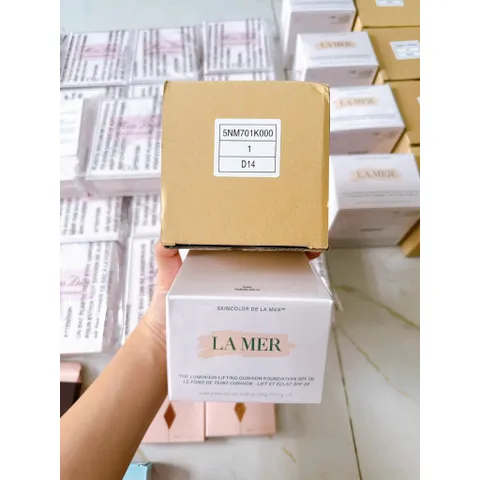 Cushion La Mer The Luminous Lifting Foundation SPF 20 Tone 1 - Kem Nền Sáng Da, Che Khuyết Điểm Tự Nhiên, Dưỡng Ẩm Mượt Mà