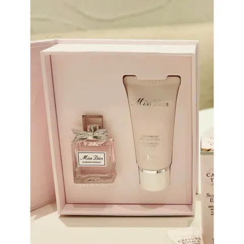 Set Nước Hoa Nữ Miss Dior Blooming Bouquet Mini 5ml và Lotion Milk 20ml - Hương Hoa Dịu Dàng, Quà Tặng Tuyệt Vời Cho Phái Đẹp