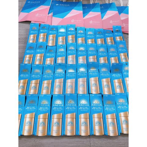Sữa Chống Nắng Anessa Gold Milk SPF50+ PA++++ Dưỡng Da Kiềm Dầu 60ml - Phiên Bản Mới 2024, Chống UV, Thích Hợp Mọi Loại Da