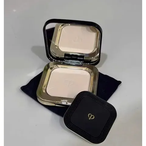 Phấn Phủ Dạng Nén Cle de Peau Beaute 5g - Lớp Nền Trong Suốt, Mịn Màng, Kiểm Soát Độ Bóng, Dưỡng Da, Phù Hợp Mọi Loại Da