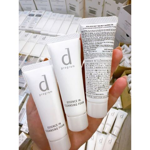 Bọt Rửa Mặt d program 20ml - Cleansing Foam Làm Sạch & Cung Cấp Ẩm Da Nhạy Cảm - Sữa Rửa Mặt Nhật Bản 120g