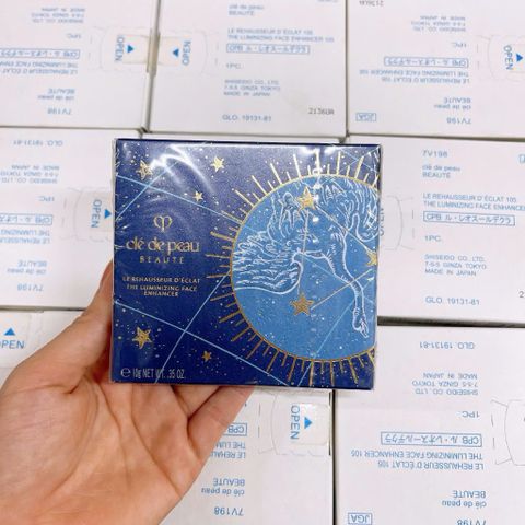 Phấn Bắt Sáng Cle de Peau Luminizing Face Enhancer - Tạo Ánh Sáng Rạng Rỡ, Độ Bóng 360 Độ Cho Khuôn Mặt Tươi Sáng