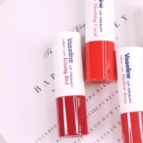 Son Dưỡng Có Màu Vaseline Lip Therapy Colour Stick 4.2g - Màu Hồng Đào Pretty Peach, Giải Pháp Dưỡng Môi Mềm Mại, Trang Điểm Tươi Tắn