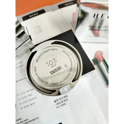Phấn Má Hồng Hera Sensual Fitting Glow Blusher - Màu 103 Hidden Mauve, Trang điểm tự nhiên, Rạng rỡ, Dễ tán, Bám màu lâu trôi