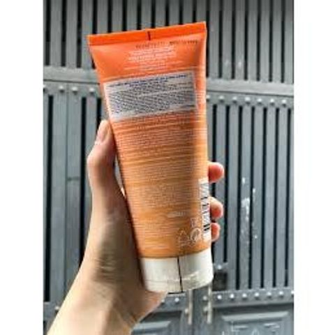 Kem Chống Nắng Toàn Thân Vichy Gel Sữa SPF 50 PA+++ 200ml - Dưỡng Ẩm, Không Gây Nhờn Rít, An Toàn Cho Mọi Loại Da