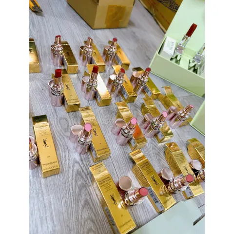 Son Dưỡng YSL Love Shine Candy Glow Mini 1.6g 2024 (Vỏ Hồng) - Dưỡng ẩm, Màu sắc độc đáo, Phù hợp với mọi loại da