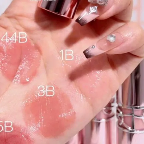 Son Dưỡng YSL Love Shine Candy Glow Mini 1.6g 2024 (Vỏ Hồng) - Dưỡng ẩm, Màu sắc độc đáo, Phù hợp với mọi loại da