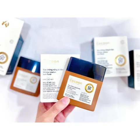 Sữa Chống Nắng Cocoon Bí Đao SPF50+ Dạng Sữa Thấm Nhanh, Bảo Vệ Da Trước Tia UV Cho Mọi Loại Da 50ml