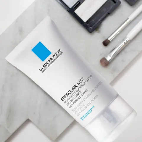 Kem Dưỡng Kiềm Dầu La Roche-Posay Effaclar Mat 40ml - Giúp Kiểm Soát Nhờn, Thu Nhỏ Lỗ Chân Lông Cho Da Mịn Màng, Không Dầu