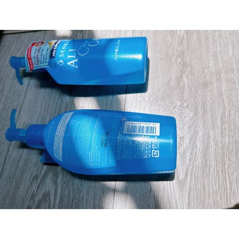 Dầu Tẩy Trang Senka All Clear Oil 230ml - Tẩy trang hiệu quả, làm sạch sâu và dưỡng ẩm cho làn da rạng rỡ, dễ dàng sử dụng hàng ngày.