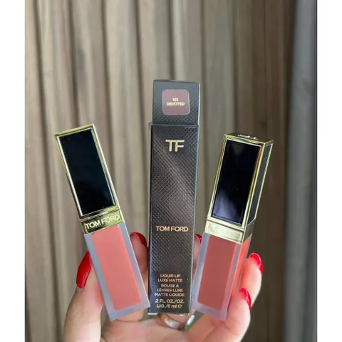 Son Kem Tom Ford Liquid Lip Luxe Matte 123 Devoted - Đỏ Nâu Sang Trọng, Lì Mịn, Bám Màu Tốt - Lựa Chọn Hoàn Hảo Cho Phong Cách Quyến Rũ