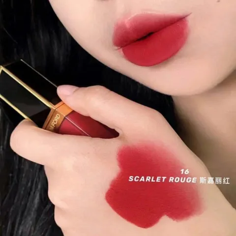Son Kem Tom Ford Liquid Lip Luxe Matte 16 Scarlet Rouge - Đỏ Thuần Sang Trọng, Son Kem Lì Đỉnh Cao, Lên Màu Đẹp, Dưỡng Ẩm Môi