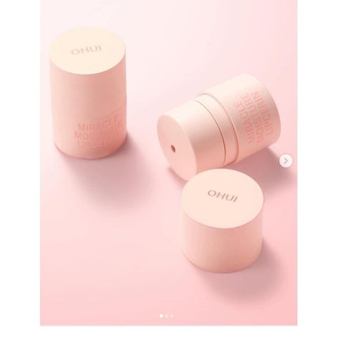 Son Dưỡng Môi Ohui Miracle Moisture Lipcerin - Dưỡng ẩm sâu, làm mềm môi, có Squalane và bơ hạt mỡ, phù hợp cho làn môi căng mọng.