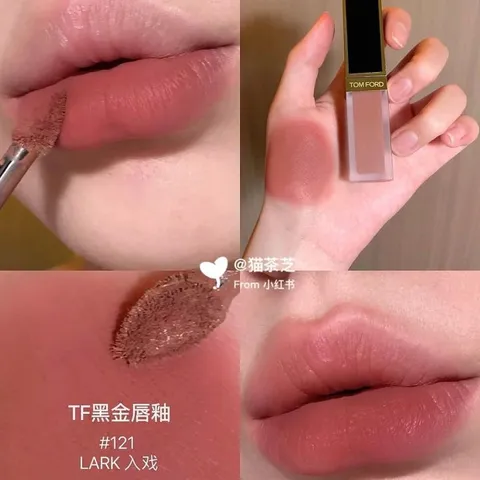 Son Kem Tom Ford Liquid Lip Luxe Matte 121 Lark - Màu Hồng Đất Dịu Dàng, Bám Màu Tốt, Chất Son Mịn Màng, Dưỡng Ẩm Hàng Đầu