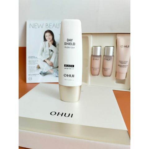 Kem Chống Nắng Ohui Day Shield Perfect Sun Black 50ml - SPF50+ Bảo Vệ Da Chống UV, Kiểm Soát Nhờn, Hiệu Chỉnh Sắc Da