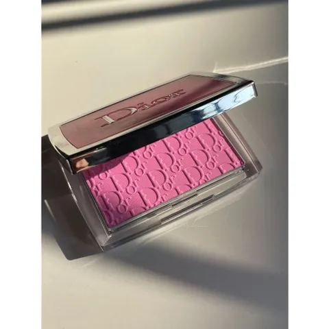 Phấn Má Hồng Dior Backstage Rosy Glow - Tạo Nên Sắc Hồng Tự Nhiên, Trang Điểm Chuyên Nghiệp, Sản Phẩm Làm Đẹp Đỉnh Cao