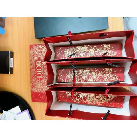 (Auth) Set 5 Son Dior Mini Rouge Lipstick 5 x 1.5gr - Bộ son đầy đủ với túi giấy phiên bản giới hạn, chất son lì mịn, giữ màu lâu trôi.