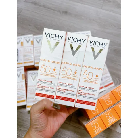 Kem Chống Nắng Vichy Capital Soleil 3in1 SPF50 50ml - Bảo Vệ Da, Giảm Lão Hóa, Dành Cho Da Nhạy Cảm, Chống UVA/UVB Tối Ưu