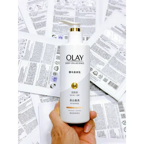 Sữa Dưỡng Thể Olay Trắng Da B3 + Vitamin C 250ml - Chống Sạm Da, Dưỡng Ẩm Sâu, Làm Sáng Da, Hương Đào Tự Nhiên