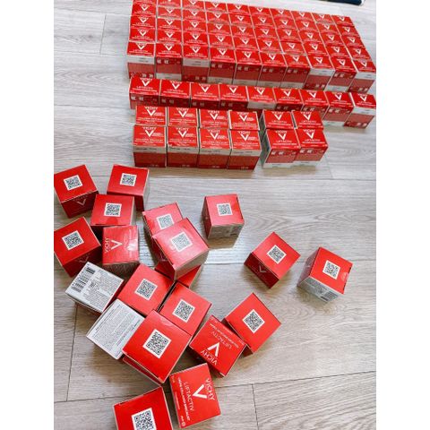 Kem Dưỡng Sáng Da Mờ Thâm Nám Ban Đêm Vichy Liftactiv Collagen Specialist 15ml - Chống Lão Hóa, Cung Cấp Độ Ẩm, Làm Đều Màu Da
