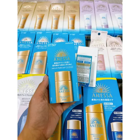 Sữa Chống Nắng Anessa SPF50+ PA++++ - Dưỡng Da Kiềm Dầu 20ml, Bảo Vệ Da Mặt & Cơ Thể, Phù Hợp Mọi Loại Da, Nhật Bản